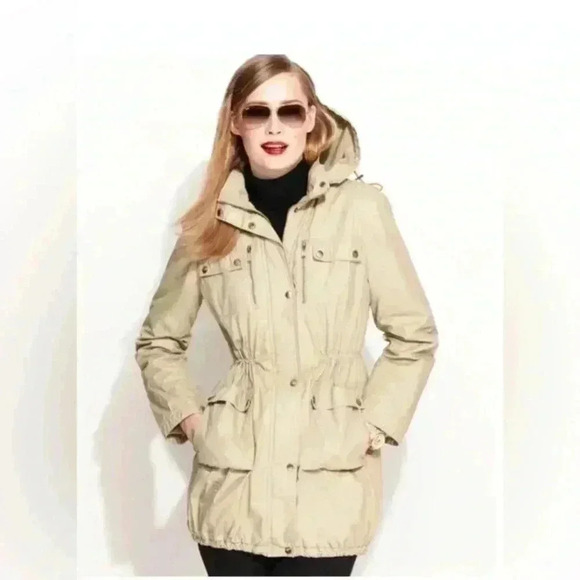 ⭐️ Host pick | Michael Kors Tan Utility Jacket - Picture 4 of 13